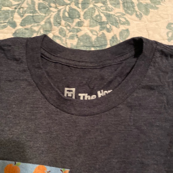 The Home-T Women’s size large Peach-state T-shirt - Picture 2 of 4
